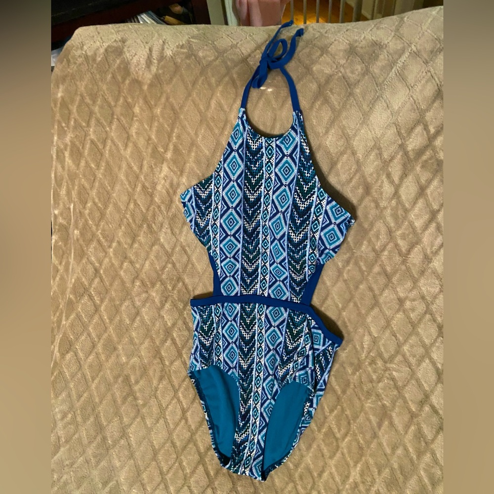 One Piece Swimsuit, like new, by Time and Tru Size S, 4-6.